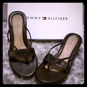 Dark brown gently worn Tommy Hilfiger sandles